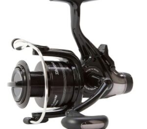 DAIWA BLACK WIDOW 4500A BAITRUNNER