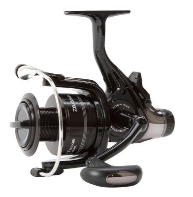 DAIWA BLACK WIDOW 4500A BAITRUNNER – Mainwarings Fishing